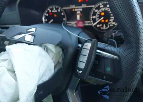 2024 Mitsubishi Outlander Se 2.5 2Wd/Se Black Edition S-Awc/Se Black Edition W/Pano Roof S-Awc from USA, damaged, VIN JA4J3VA85RZ076605